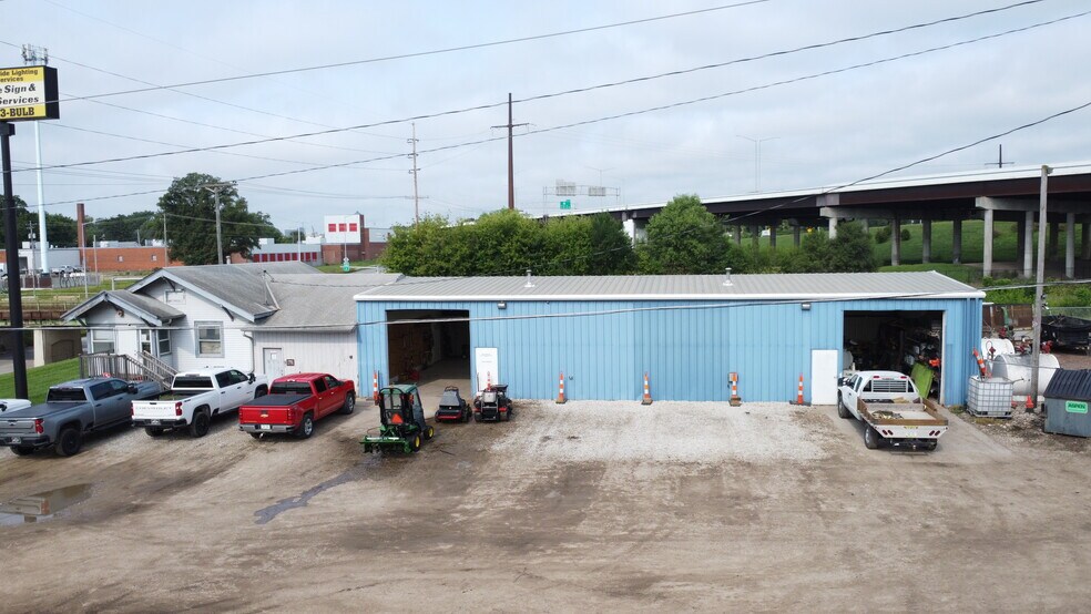 1208 E 20th Ct, Des Moines, IA for sale - Building Photo - Image 2 of 9