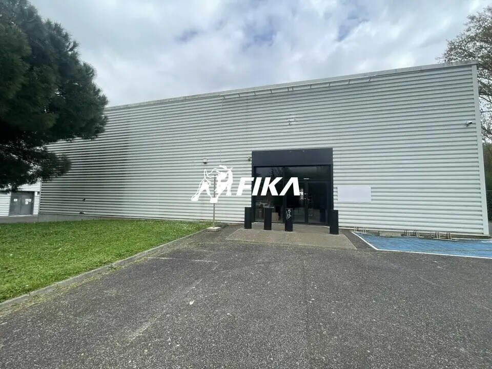 Flex in Toulouse for lease Building Photo- Image 1 of 10