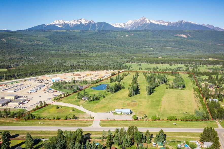 1655 Hwy 5 S hwy, Valemount, BC à vendre - Aérien - Image 1 de 6