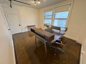 453 S Spring St, Los Angeles, CA for lease Interior Photo- Image 2 of 5