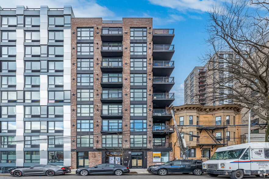 4121 23rd St, Long Island City, NY à vendre - Photo principale - Image 1 de 1