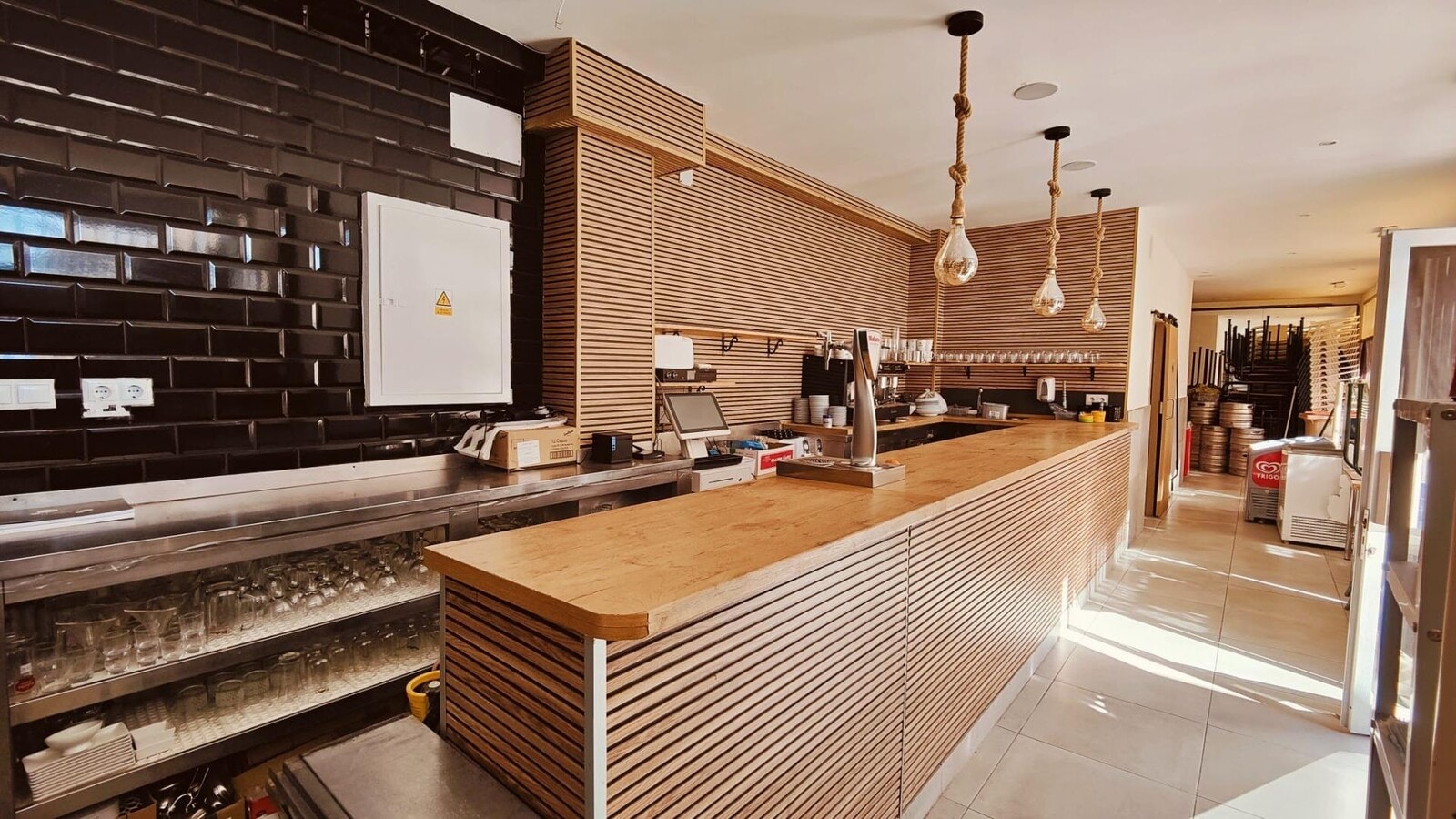 Cunit, TAR 43881 - - - Photo intérieure - Image 1 of 6