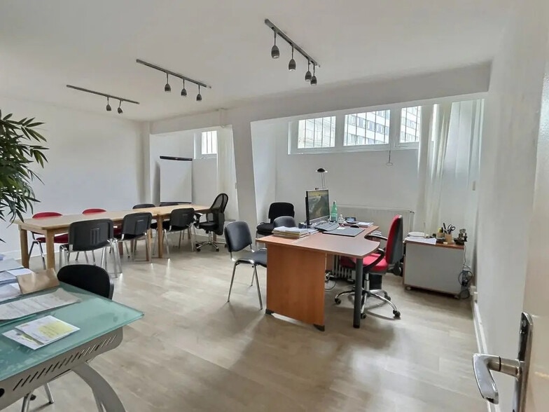 7 Villa Virginie, Paris à louer - Photo du bâtiment - Image 3 de 6