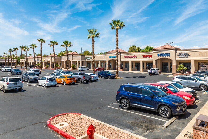 355 W Mesquite Blvd, Mesquite, NV for lease - Building Photo - Image 2 of 5