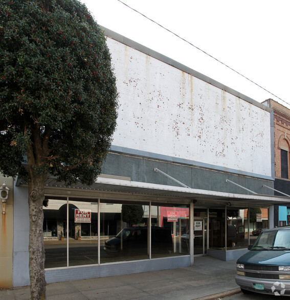 1028 Roanoke Ave, Roanoke Rapids, NC for lease - Primary Photo - Image 1 of 2