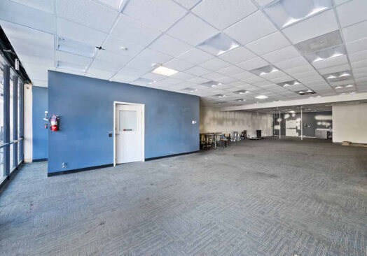 6240 Wilshire Blvd, Los Angeles, CA à louer - Photo du bâtiment - Image 3 de 5