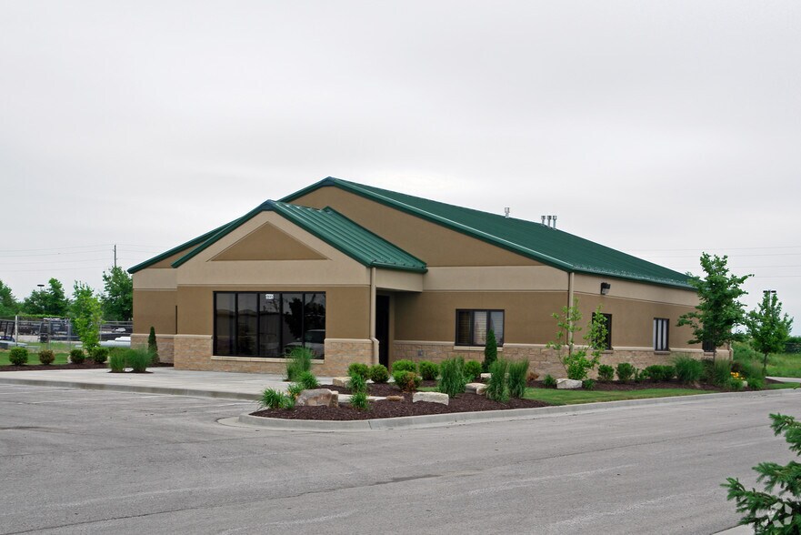 17231 Bel-Ray Pl, Belton, MO à louer - Photo principale - Image 1 de 23