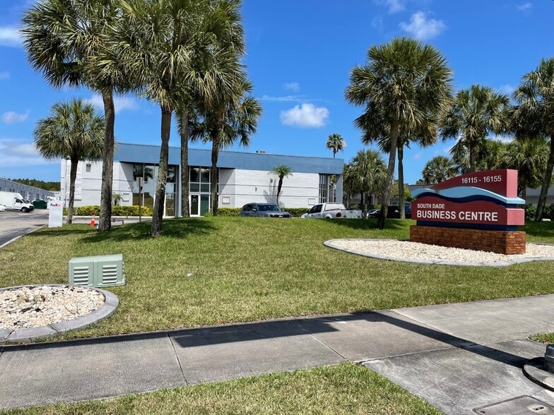 16155-16155 SW 117th Ave, Miami, FL for sale - Building Photo - Image 3 of 23