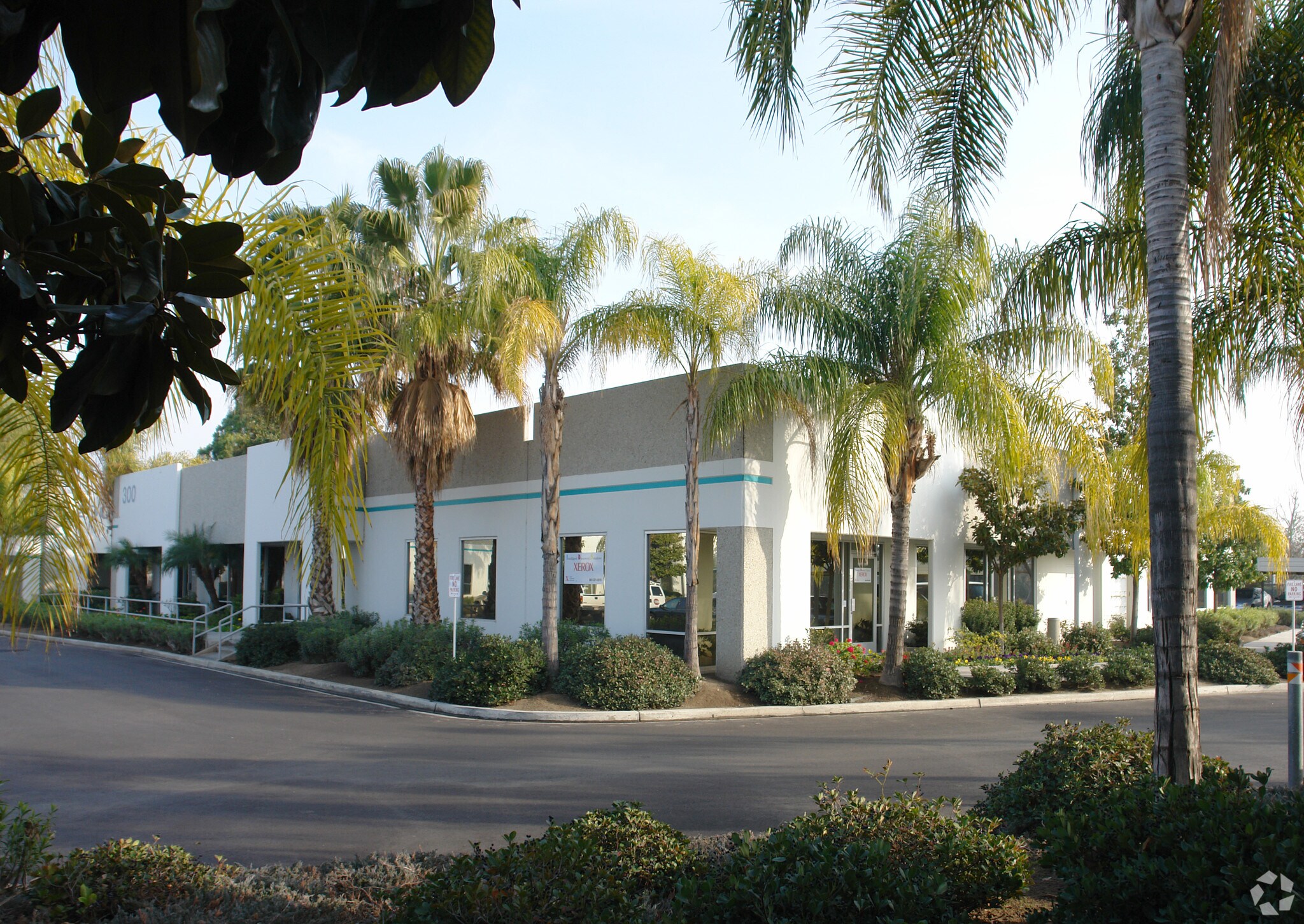 5251 Office Park Dr, Bakersfield, CA à louer Photo principale- Image 1 de 6
