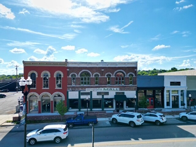 121 Main Ave S, Fayetteville, TN à vendre - Photo du bâtiment - Image 3 de 25