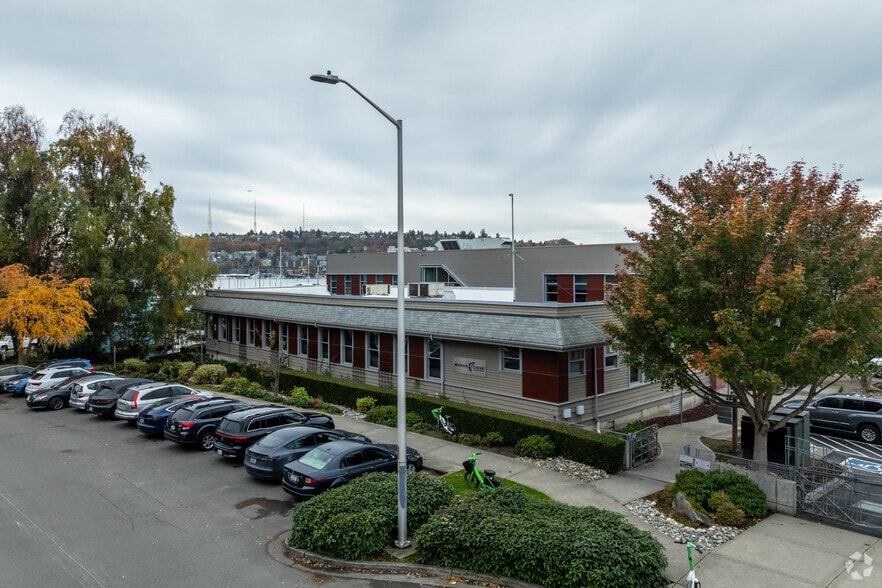 2811 Fairview Ave E, Seattle, WA for sale - Primary Photo - Image 1 of 12