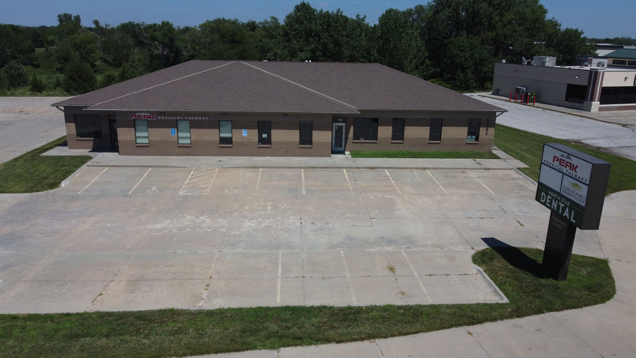 5790 N 33rd Cir, Lincoln, NE for sale Building Photo- Image 1 of 11