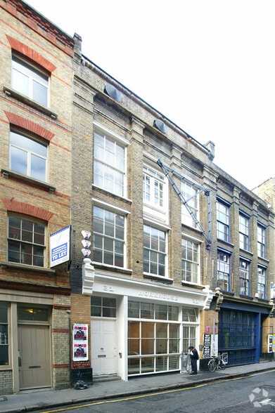 31 Charlotte Rd, London for lease - Building Photo - Image 3 of 38