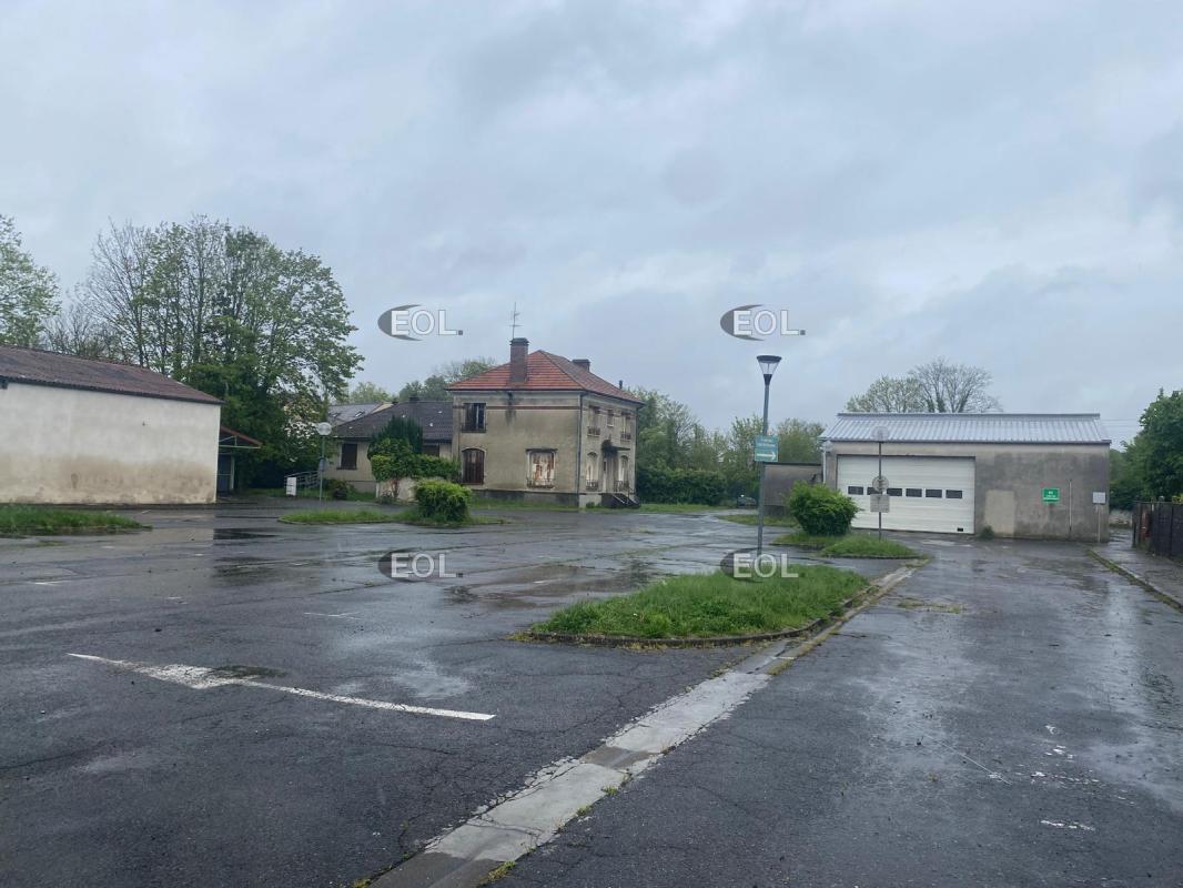 Flex in Villeparisis for sale Building Photo- Image 1 of 9