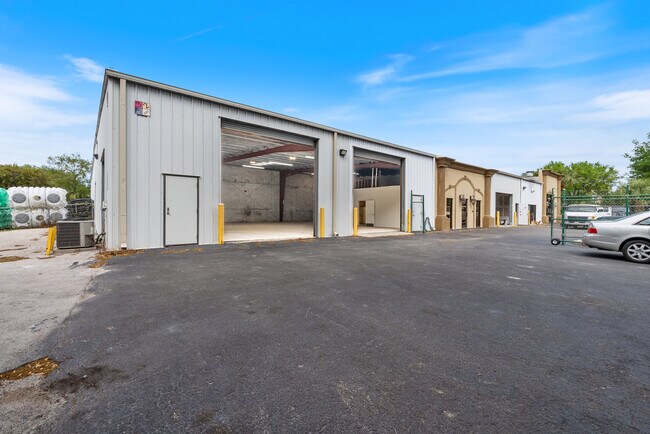 More details for 4440 Domestic Ave, Naples, FL - Industrial for Lease