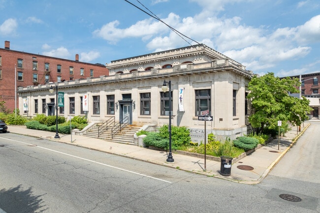 Plus de détails pour Former YMCA / Redevelopment Properties – aux enchères, Woonsocket, RI