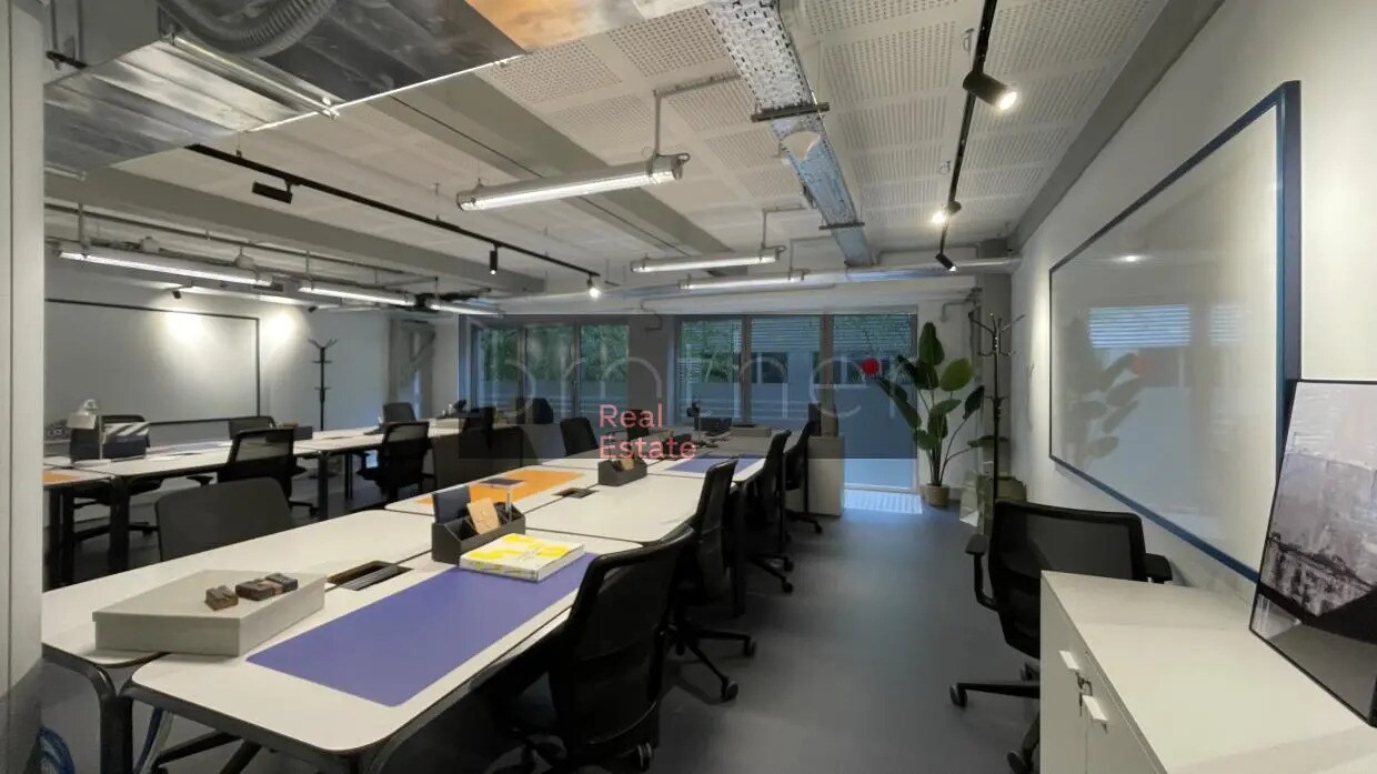 Office in Bègles for lease Building Photo- Image 1 of 10