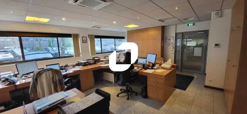 Office in Mérignac for lease - Interior Photo - Image 3 of 13