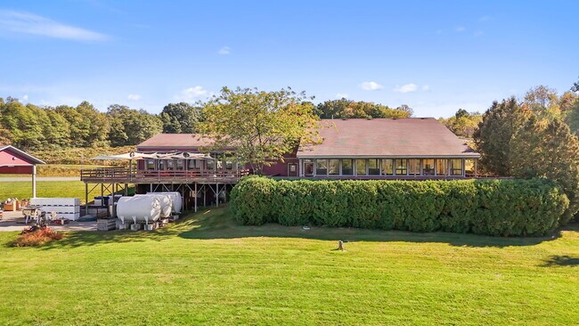 Plus de détails pour 3675 Tichenor Rd, Hector, NY - Spécialité à vendre