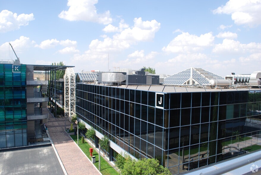 Avenida de Castilla, 2, Torrejón de Ardoz, Madrid for lease - Building Photo - Image 3 of 10
