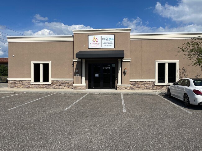 Plus de détails pour 31201 US Highway 19 N, Palm Harbor, FL - Coworking à louer