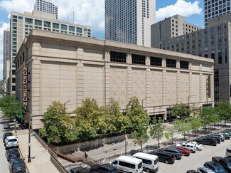 Plus de détails pour 55 E Grand Ave, Chicago, IL - Commerce de détail à louer
