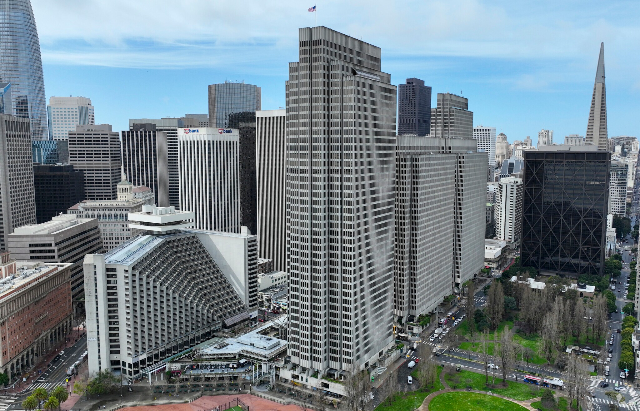 4 Embarcadero Ctr, San Francisco, CA à louer Photo du bâtiment- Image 1 de 4
