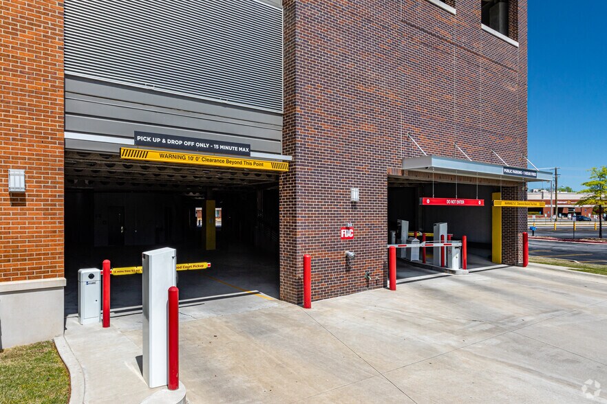 805 S Walton Blvd, Bentonville, AR à louer - Autre - Image 3 de 3