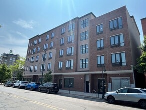 232 E State St, Traverse City, MI for lease Interior Photo- Image 1 of 5