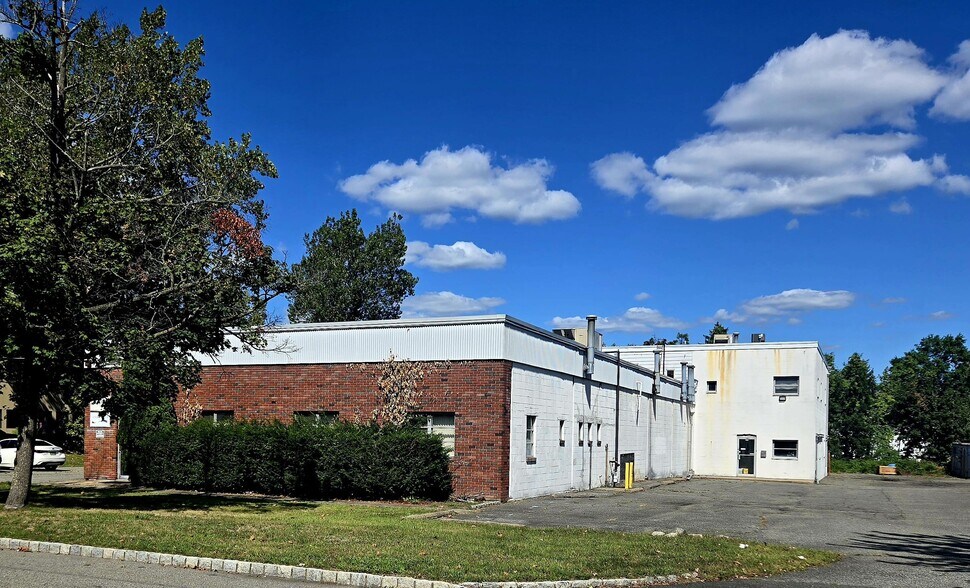 60 Harding Ave, Dover, NJ à vendre - Photo du bâtiment - Image 2 de 2