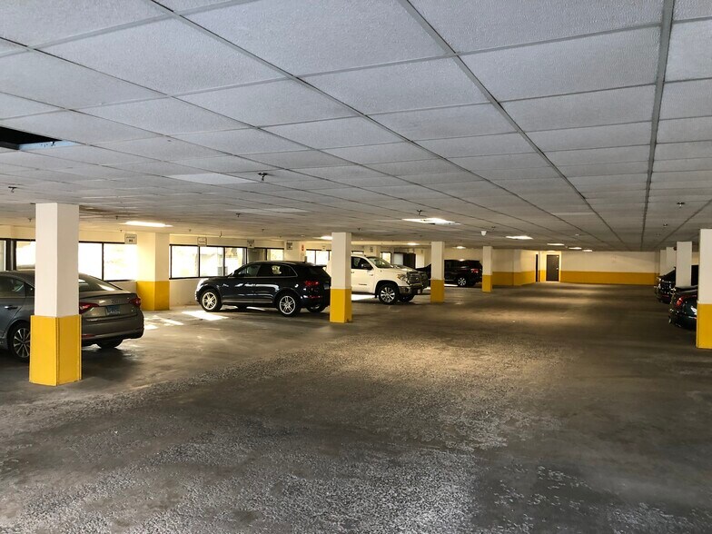 360 Bloomfield Ave, Windsor, CT à louer - Photo intérieure - Image 3 de 10