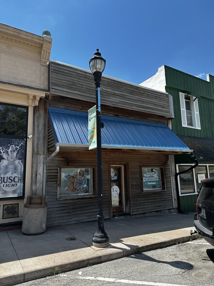 125 E Washington St, Kearney, MO for lease - Building Photo - Image 2 of 16