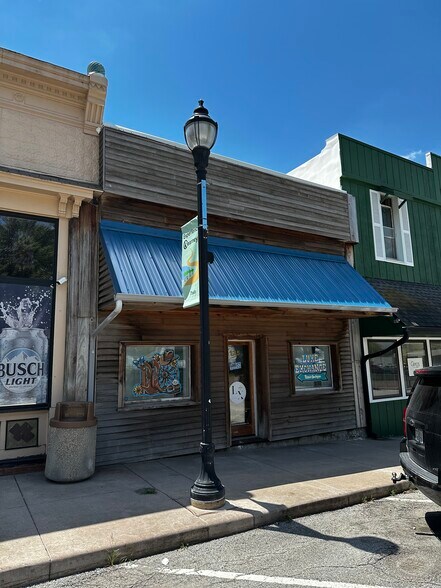 125 E Washington St, Kearney, MO à louer - Photo du bâtiment - Image 2 de 16