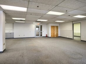 961 Marcon Blvd, Allentown, PA à louer Photo intérieure- Image 2 de 15