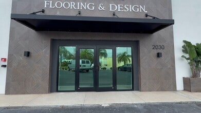 2030-2046 Harvard St, Sarasota, FL for lease - Commercial Listing Video 