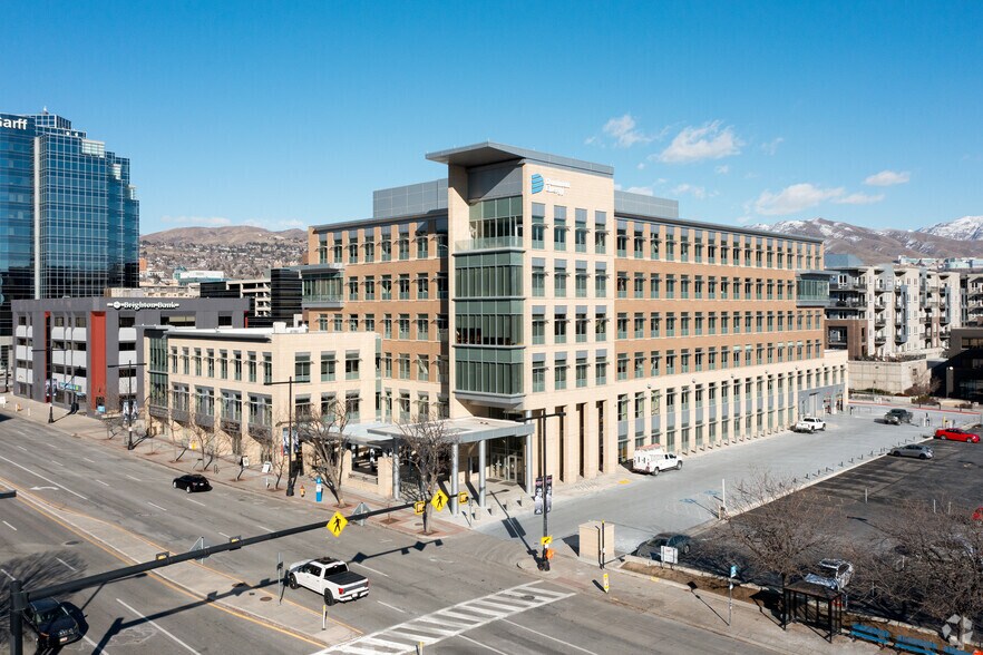 333 S State St, Salt Lake City, UT à louer - Photo du bâtiment - Image 1 de 9