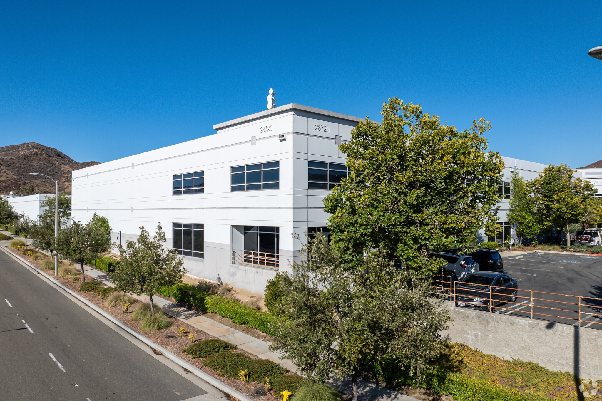 28720 Witherspoon Pky, Valencia, CA for lease Primary Photo- Image 1 of 9