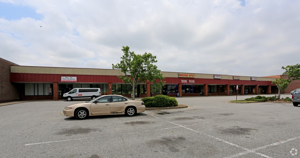 6017 Nine Mile Rd, Richmond, VA à louer - Photo du bâtiment - Image 2 de 4