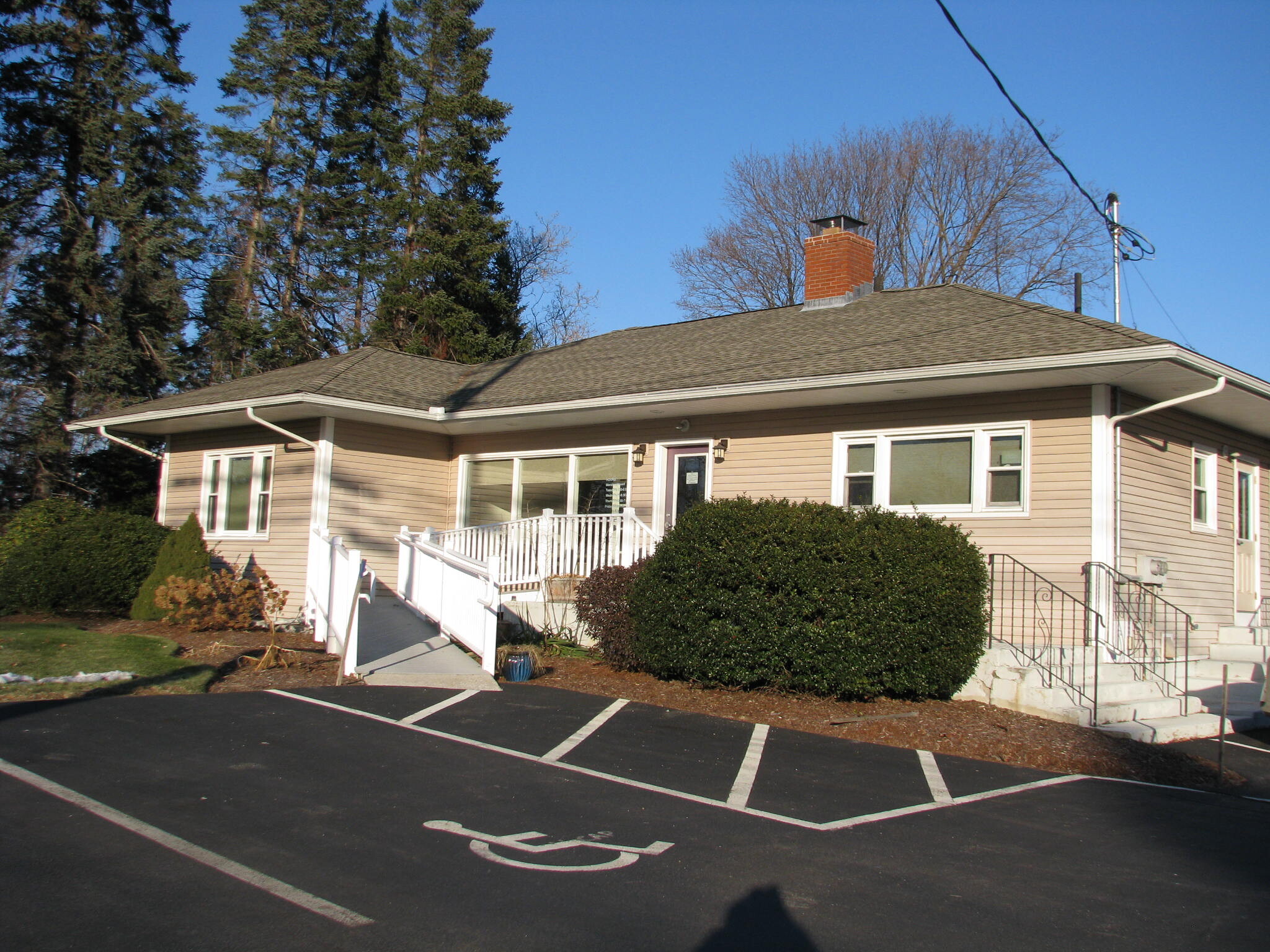 39 S River Rd, Bedford, NH for lease Building Photo- Image 1 of 10