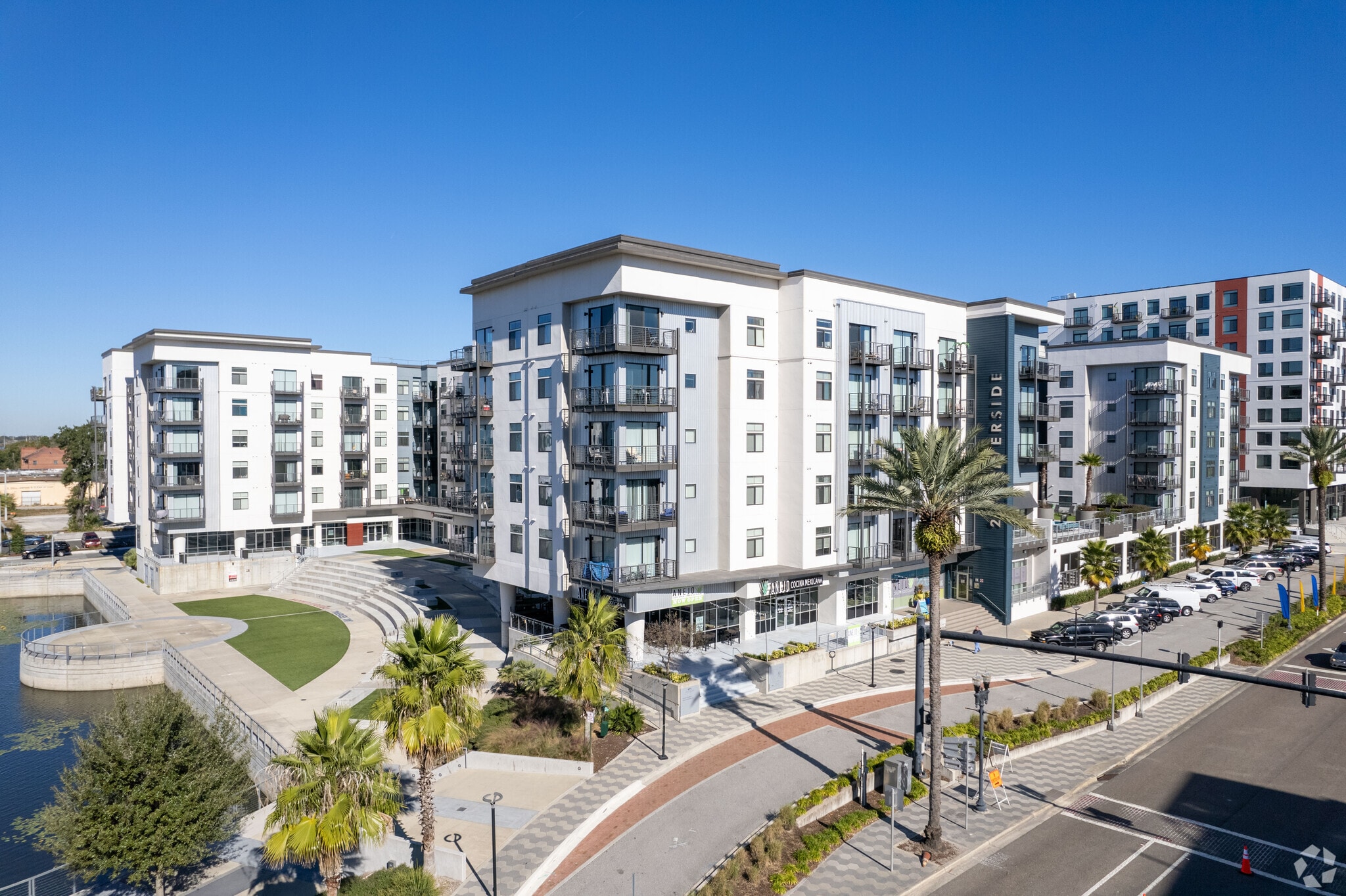 220 Riverside Ave, Jacksonville, FL for lease Primary Photo- Image 1 of 8