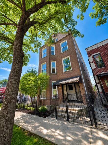 2744 S Millard Ave, Chicago, IL à vendre - Photo du bâtiment - Image 1 de 12