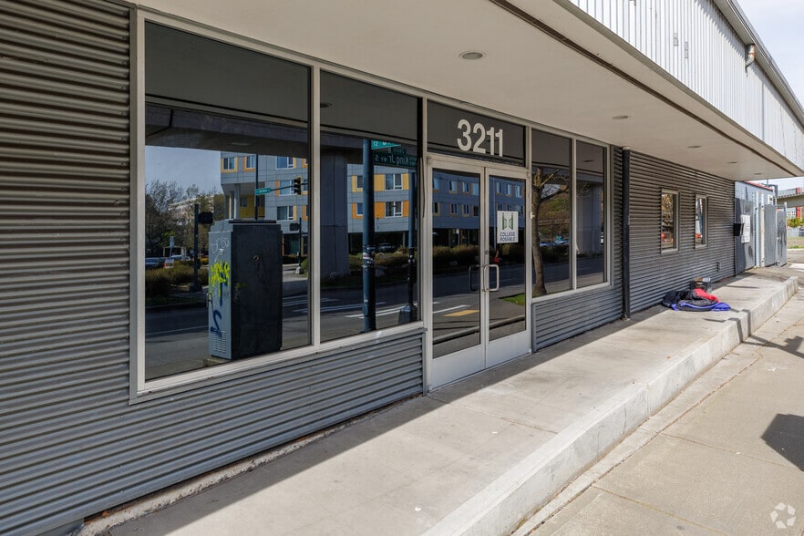 3211 Martin Luther King Jr Way S, Seattle, WA for sale - Building Photo - Image 3 of 6