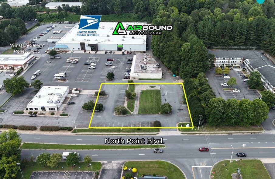 7844 North Point Blvd, Winston-Salem, NC for sale - Building Photo - Image 2 of 10