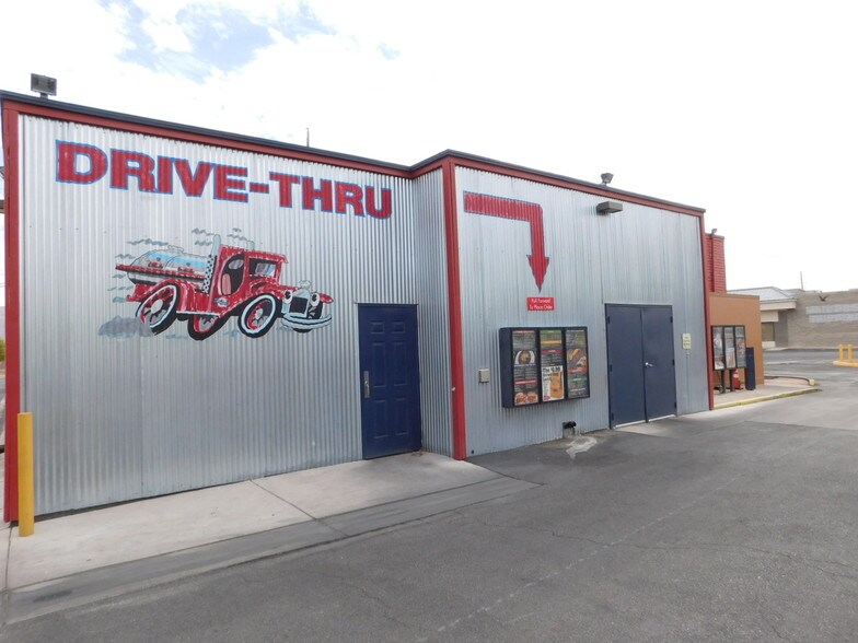 4379 N Las Vegas Blvd, Las Vegas, NV à vendre - Photo du bâtiment - Image 3 de 15