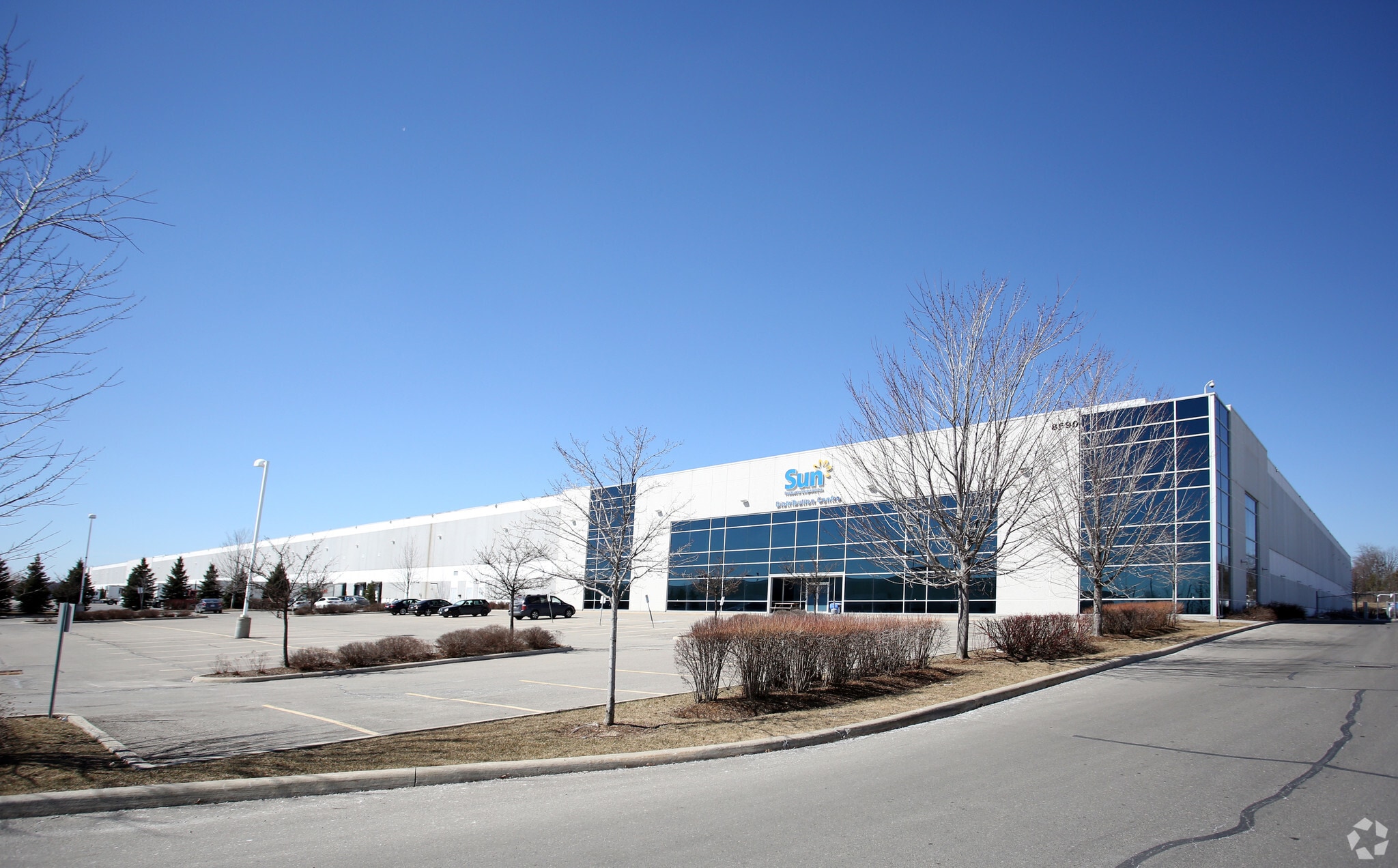 8690 Escarpment Way, Milton, ON for lease Primary Photo- Image 1 of 5