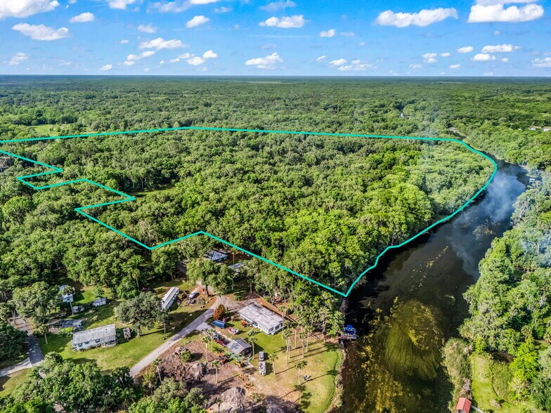2992 N Country Road 470, Lake Panasoffkee, FL à vendre - Photo du bâtiment - Image 2 de 31