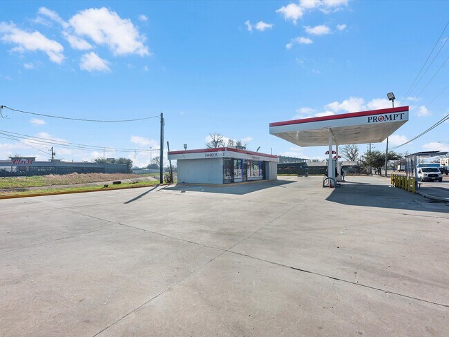 More details for 4350 Airline Dr, Houston, TX - Retail for Lease