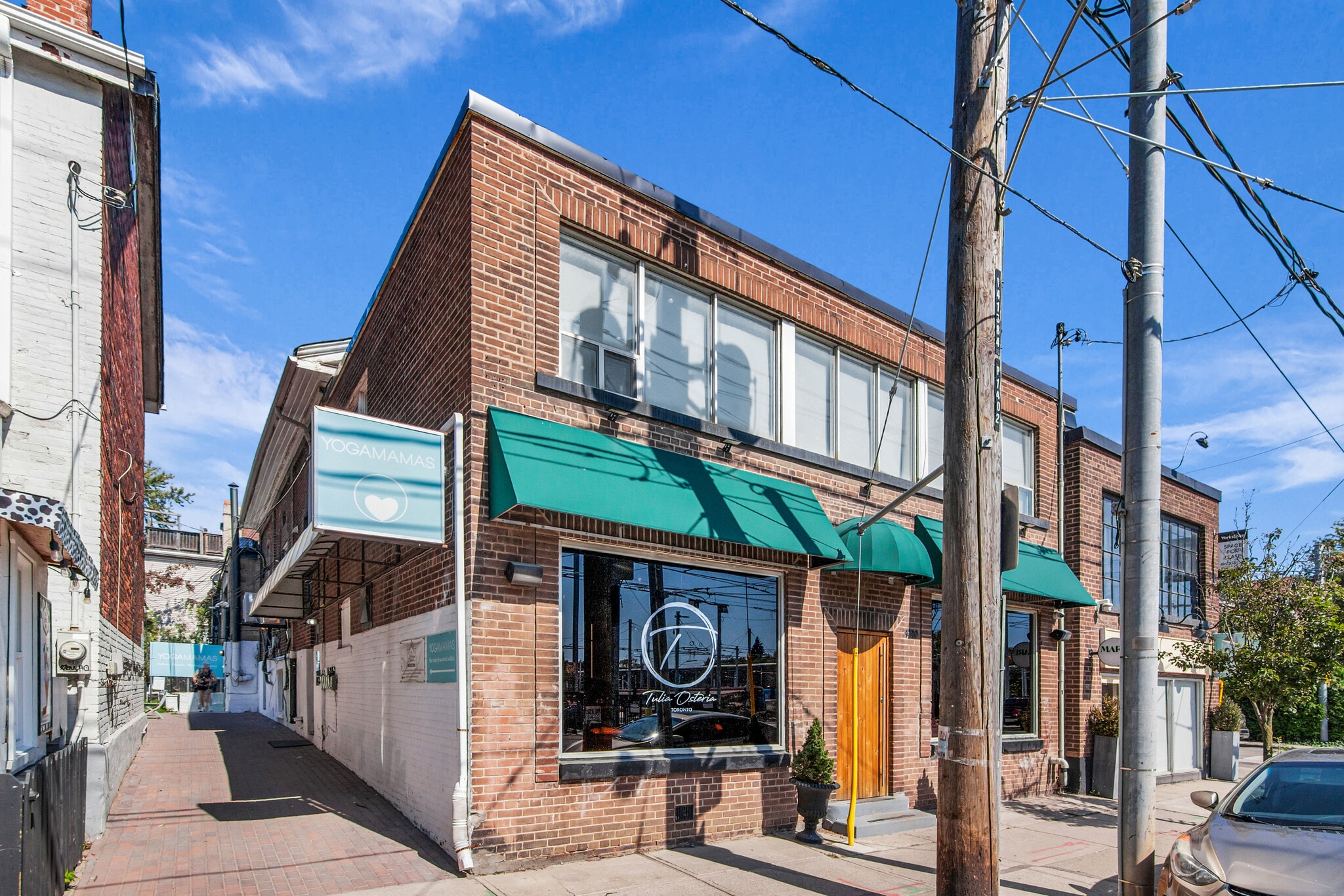 1402 Queen St E, Toronto, ON for lease Building Photo- Image 1 of 4