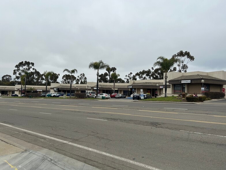 9545 Kearny Villa Rd, San Diego, CA for lease - Building Photo - Image 2 of 5