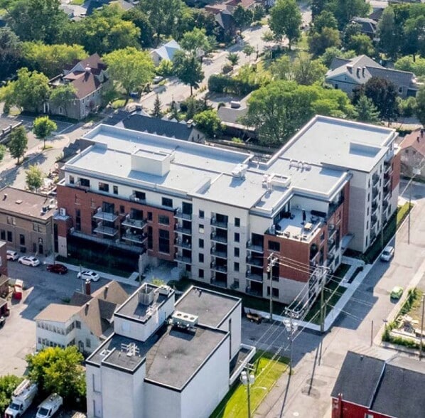 71-79 Principale Street portefeuille de 3 propriétés à vendre sur LoopNet.ca - Photo du bâtiment - Image 2 de 15